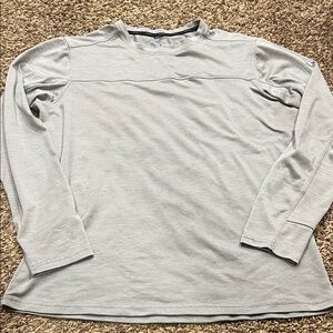 Kuhl engineered crew long sleeve sz M